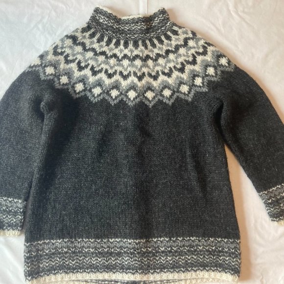 Icelandic Wool Cardigan - Picture 4 of 8